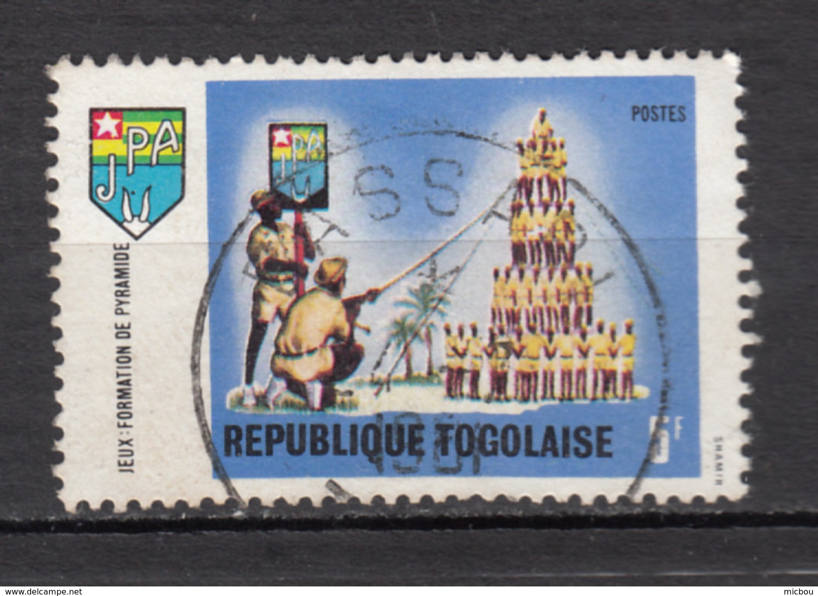 Togo, Arts Du Cirque, Circus Arts, Pyramide, Pyramid - Circo