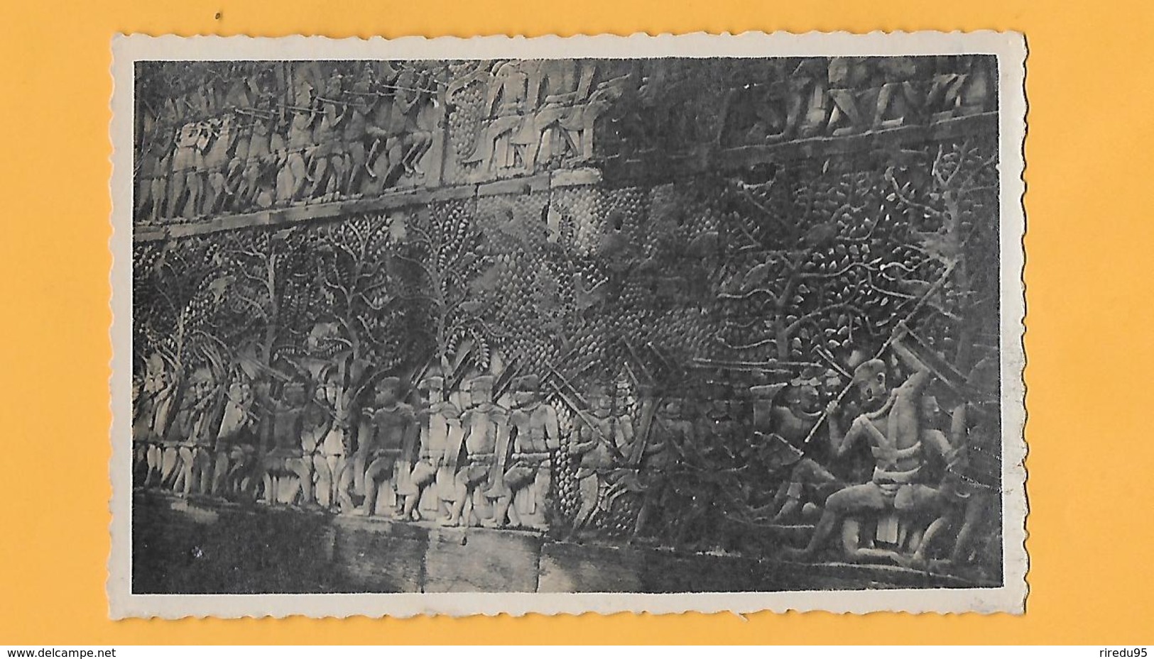 CPSM - CAMBODGE- ANGKOR VAT   DES  BAS-RELIEF DECORATIFS. - Cambodge