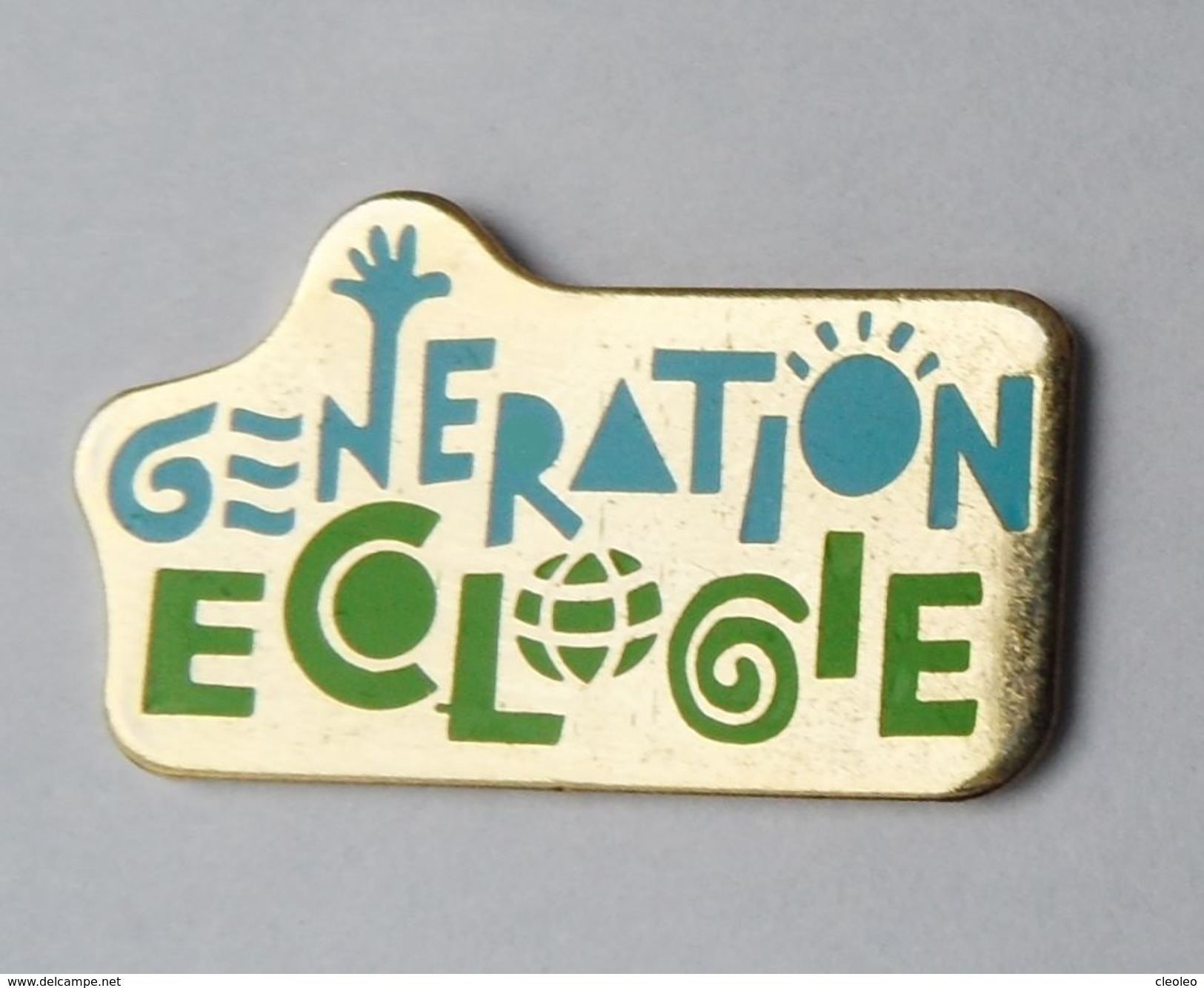 Pin's Génération Ecologie - Dbr - Autres & Non Classés