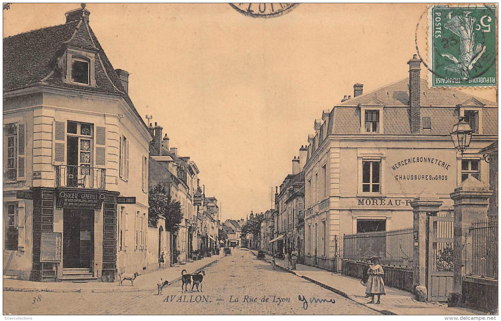 Avallon      89       Rue De Lyon. Société Générale          (voir Scan) - Avallon