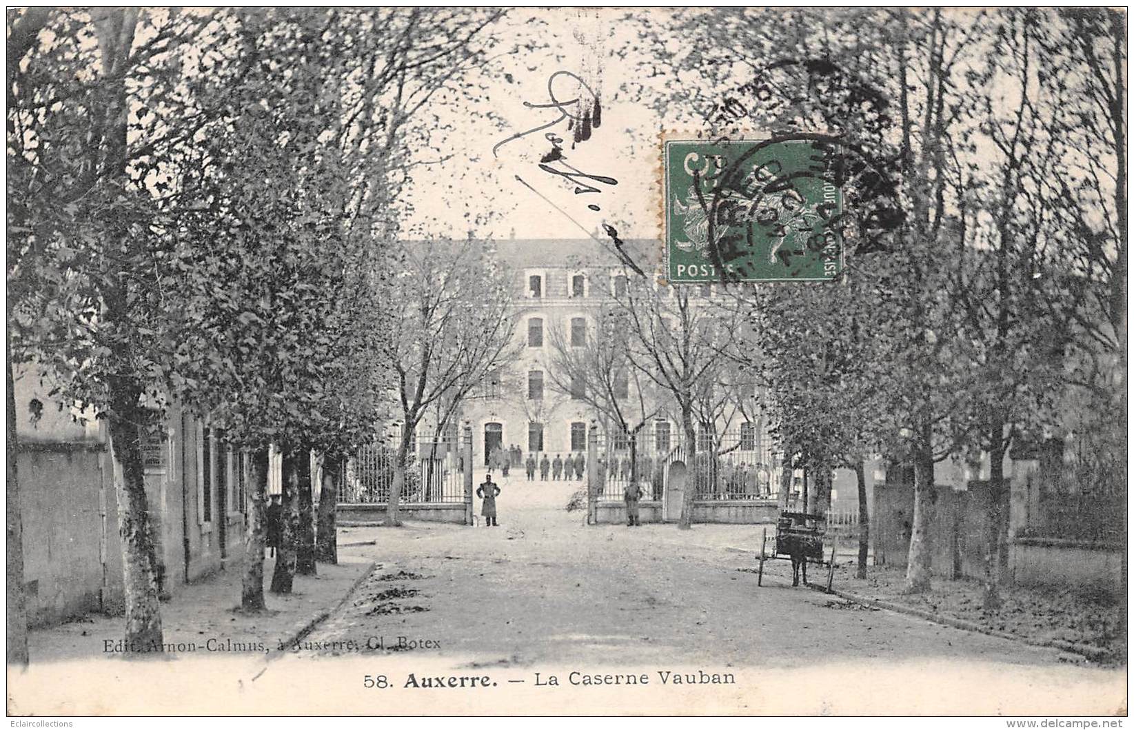 Auxerre        89       Caserne Vauban     (voir Scan) - Auxerre