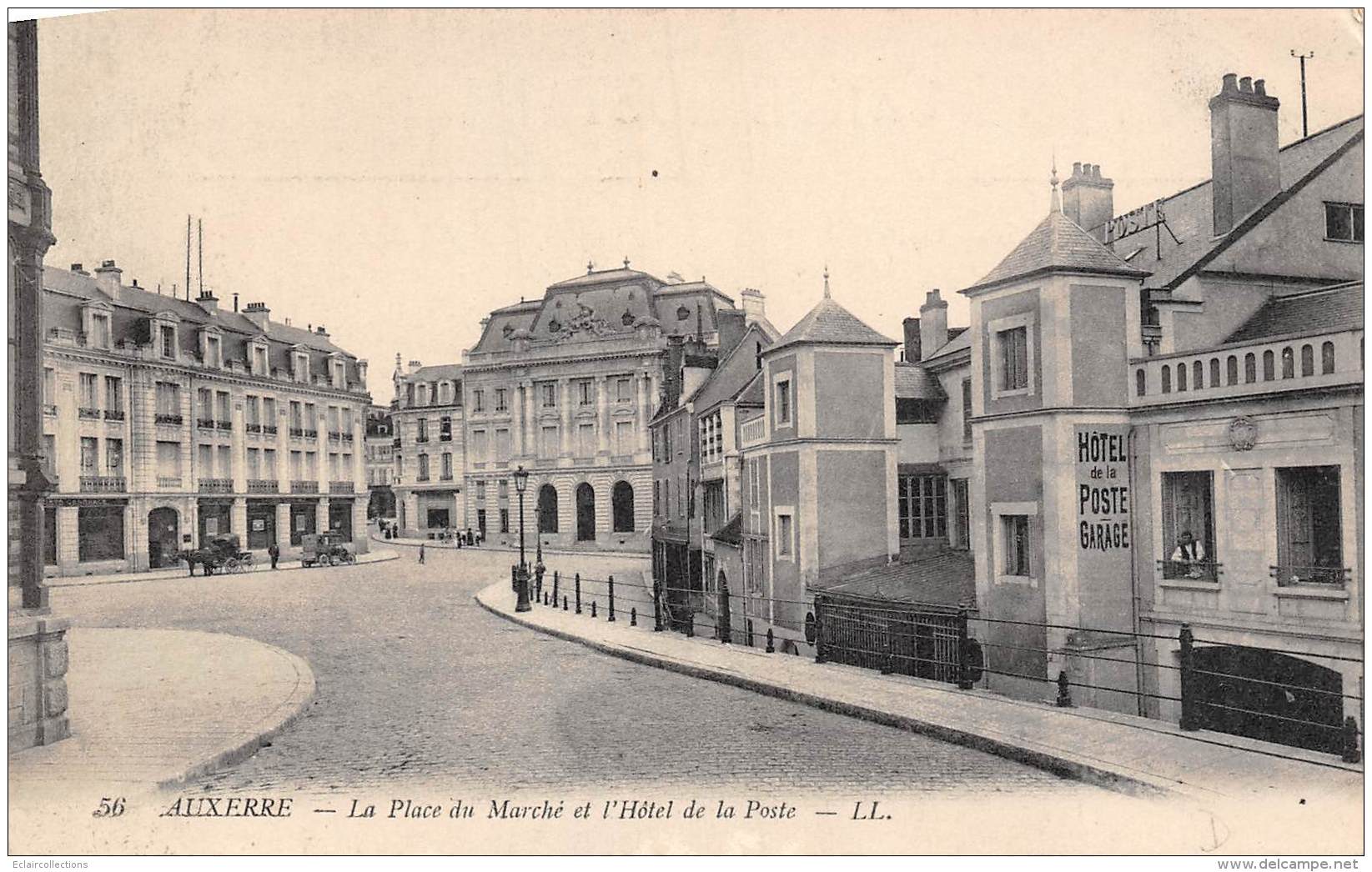 Auxerre        89     Place Du Marché Et Hôtel Des Postes    (voir Scan) - Auxerre