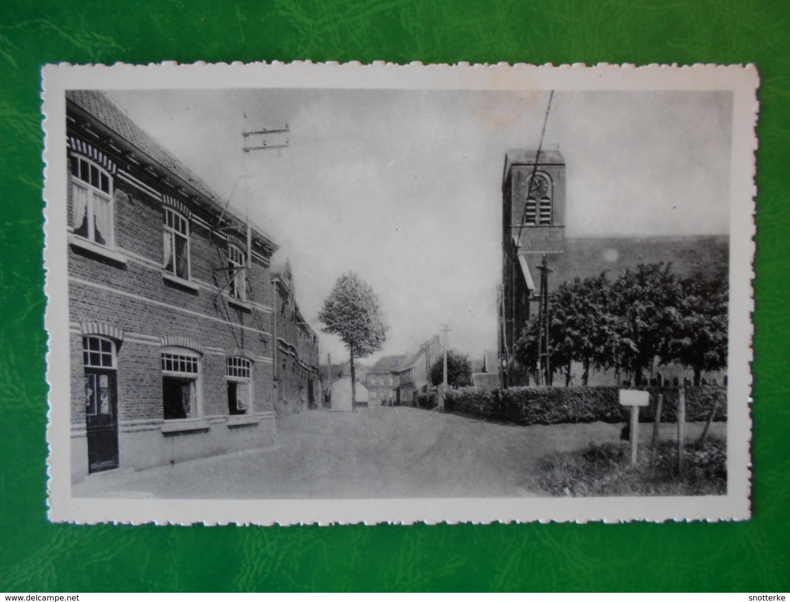 Astene   School En Kerk - Autres & Non Classés