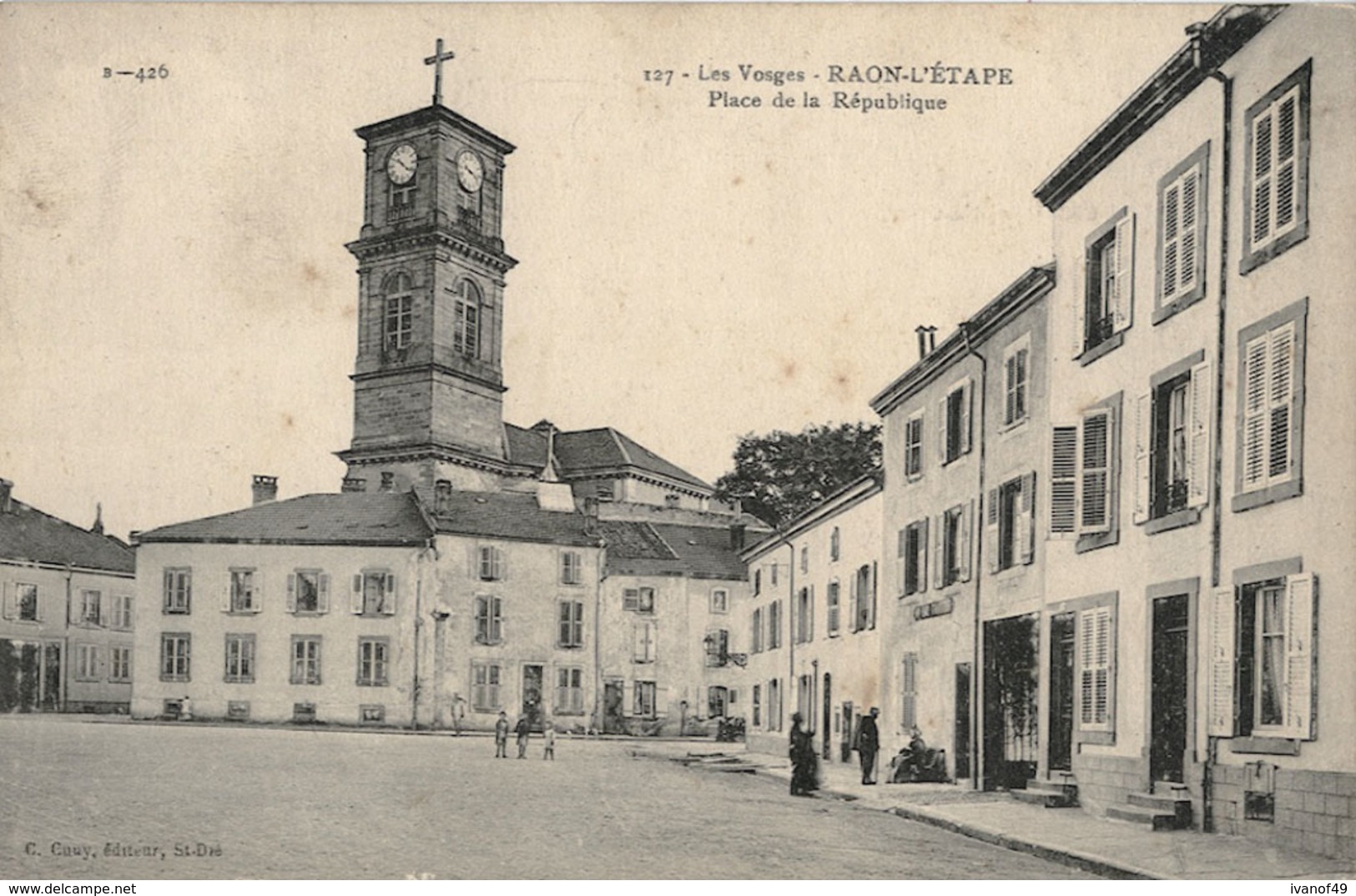 88 -  RAON-L'ETAPE - CPA - Place De La République - Raon L'Etape