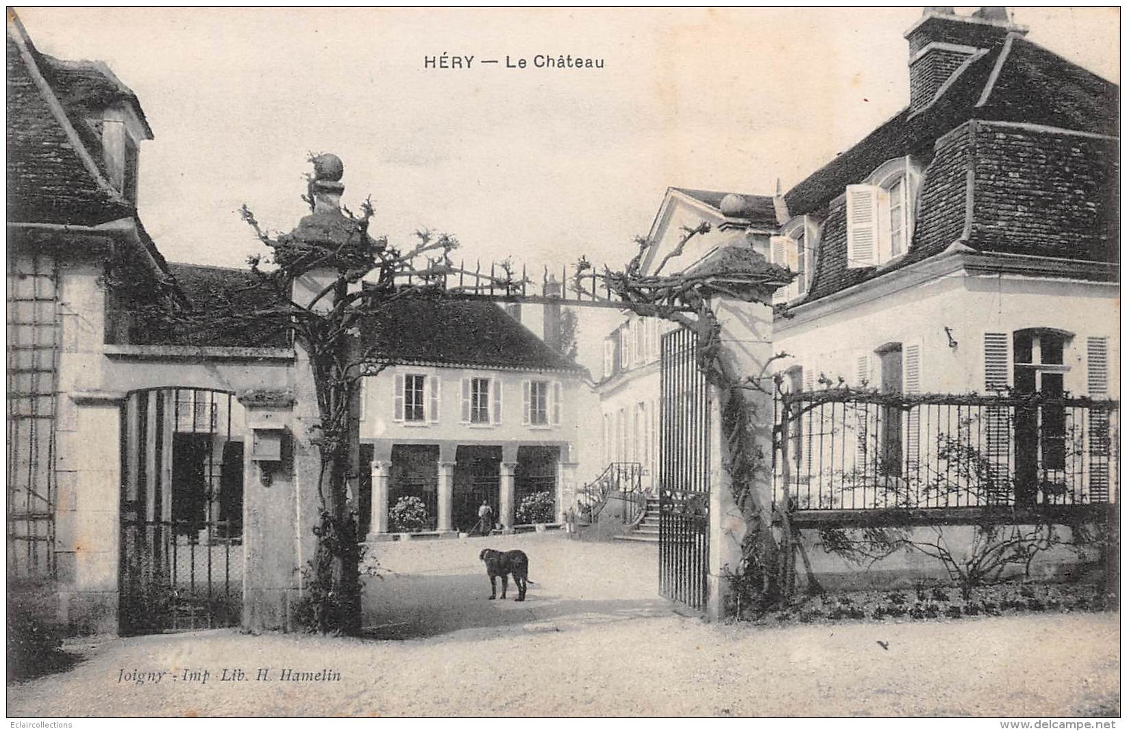 Héry        89        Le Château    (voir Scan) - Hery