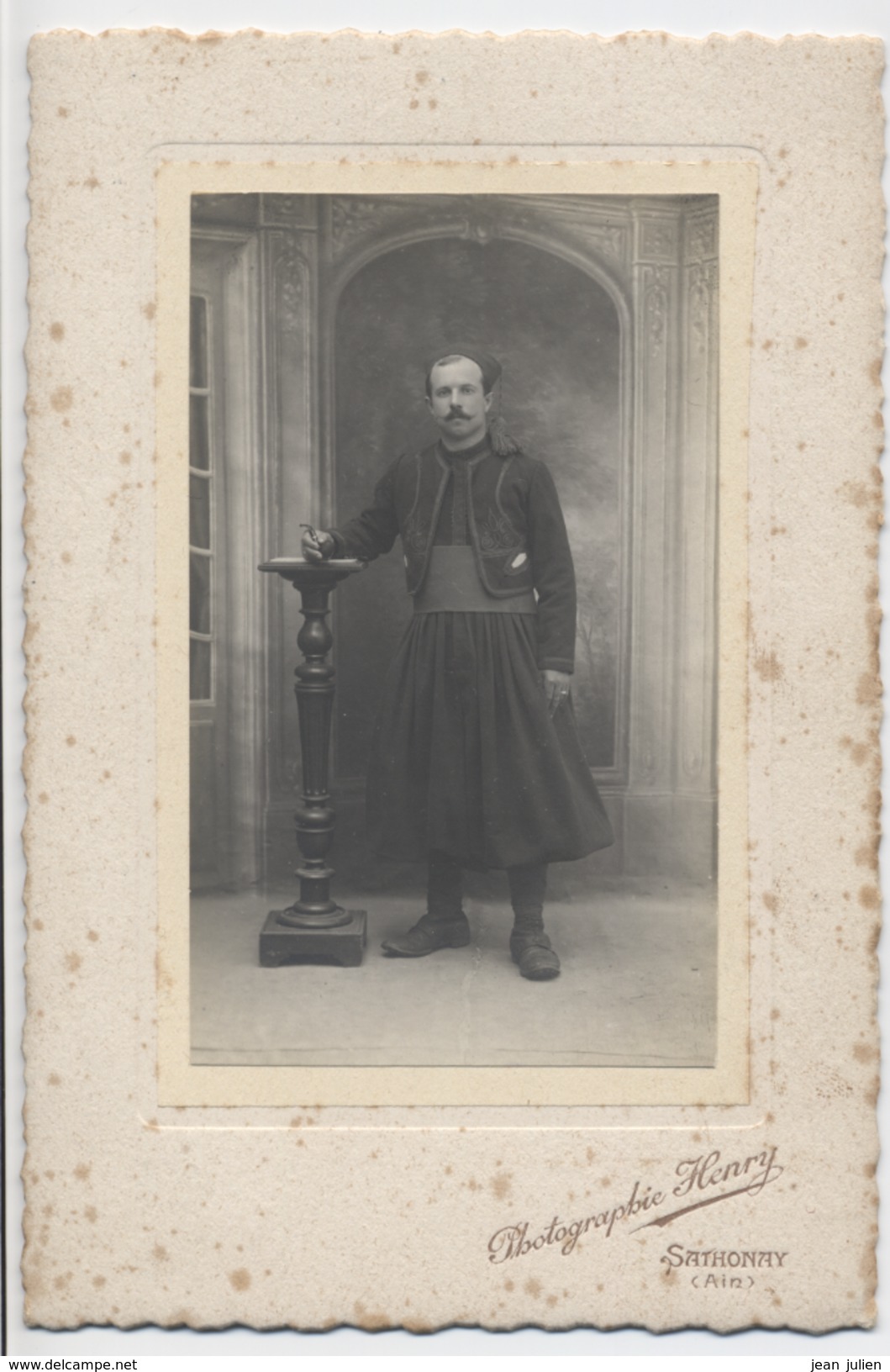 01  - SATHONAY  -  MILITARIA  -  ZOUAVE - Photographe HENRY - Guerre, Militaire