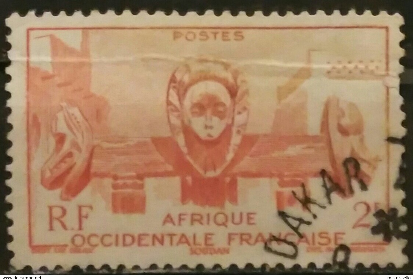 AFRICA OCCIDENTAL FRANCESA 1947 Local Motives. CON DOBLEZ. USADO - USED.. - Usados