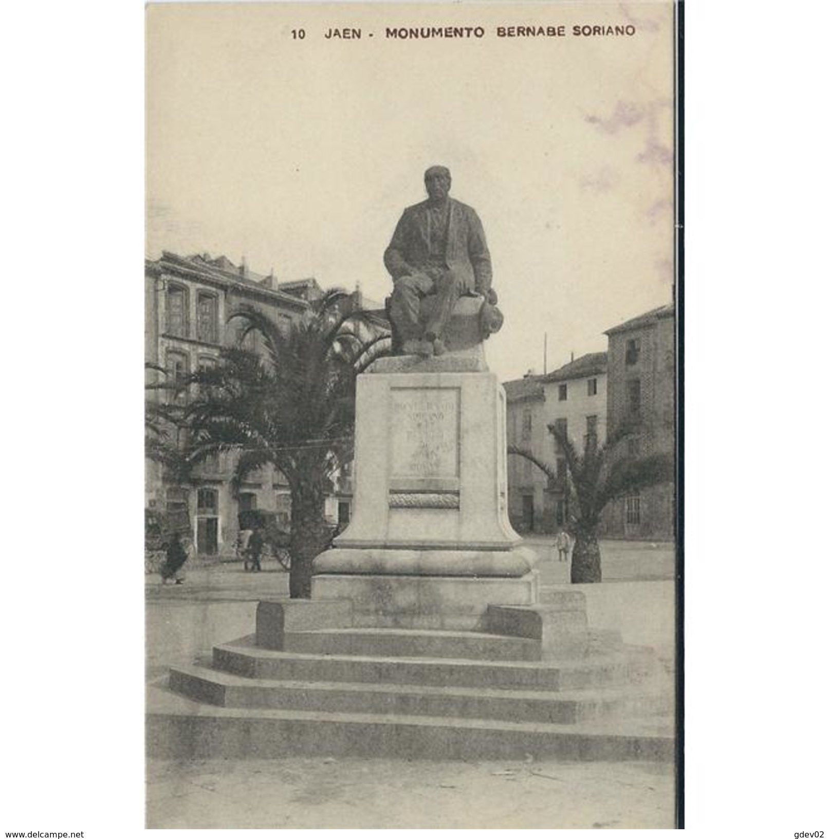 JNTP7766M-LFTD12741.Tarjeta Postal De JAEN.Edificios,ARTE,escultura,estatua.MONUMENTO A BERNABE SORIANO En  JAEN - Jaén