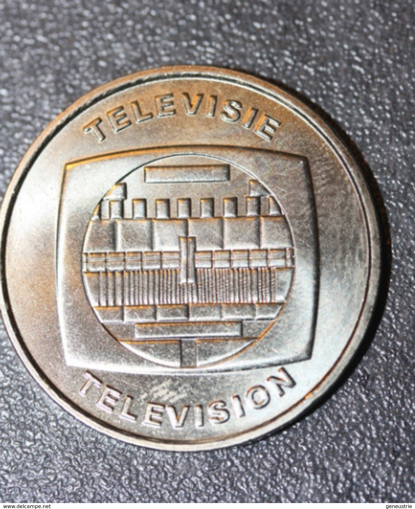 Jeton 50 Ans RTBF "Televisie - Télévision - 1953 - 2003"  Television Token - Télévision Belge - Belgique - Professionnels / De Société