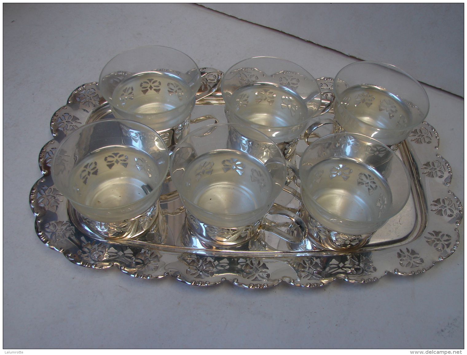 ED. 124. Grand Plateau Avec 6 Verres Dans Des Supports Argentés - Silverware