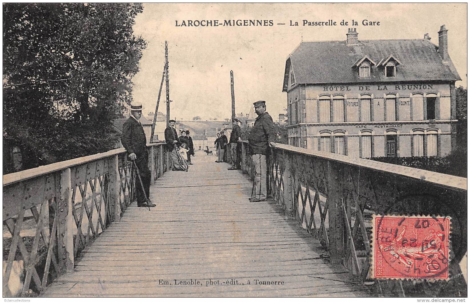 Migennes -Laroche    89      Passerelle  De La Gare                        (voir Scan) - Migennes