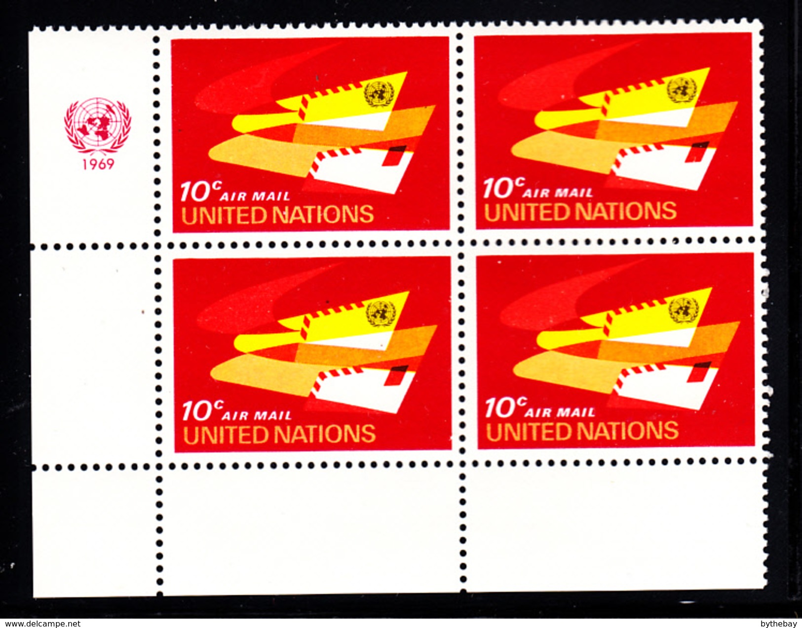 United Nations NY MNH 1969 Scott #C14 10c Wings, Envelopes, UN Emblem - Poste Aérienne
