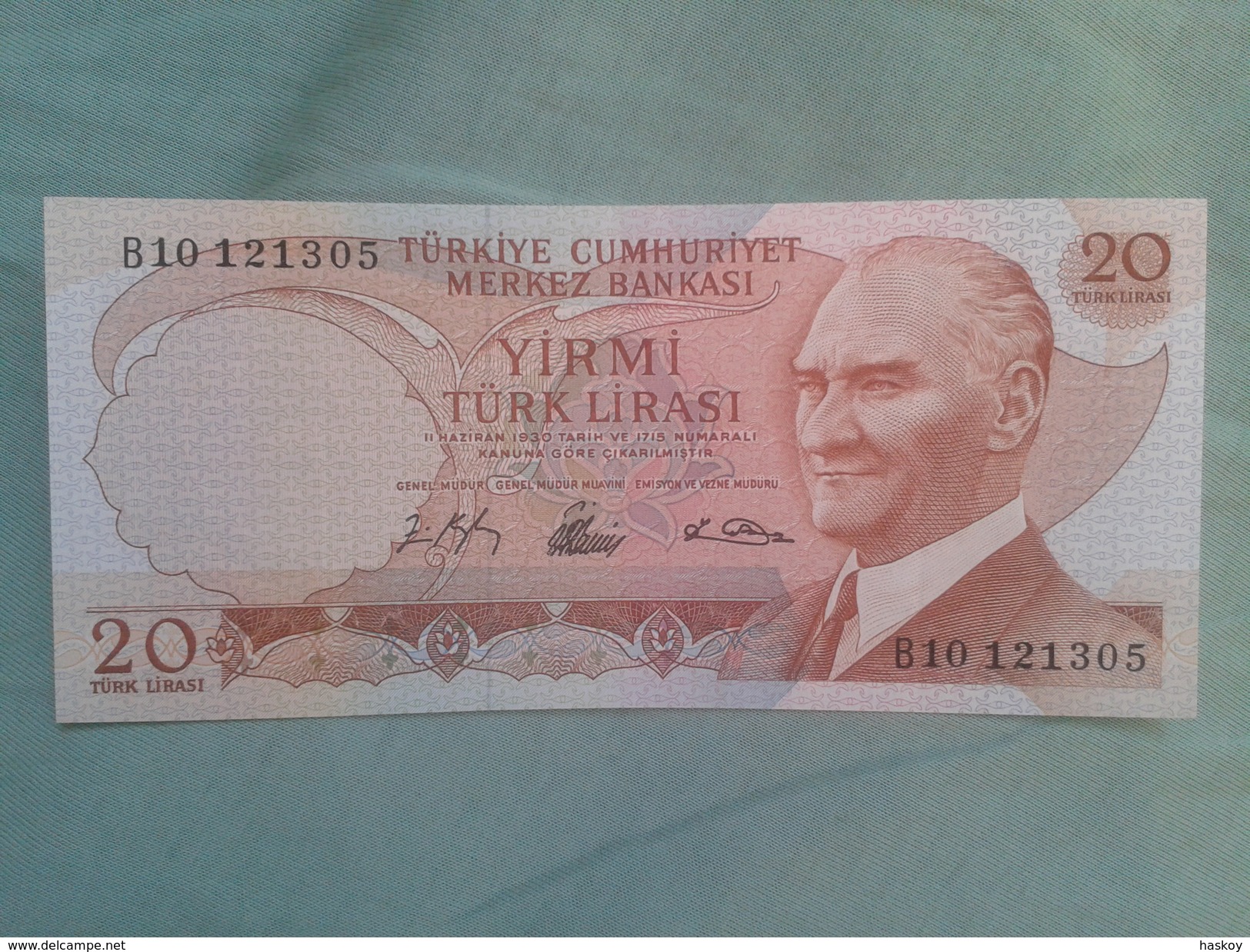 UN BILLET TURC 20 LIRA 3 SIGNATURES - Turquie