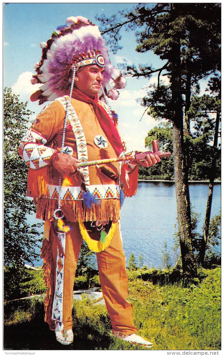 THEME AMERINDIENS / A Proud Canadian Chief - Amerika