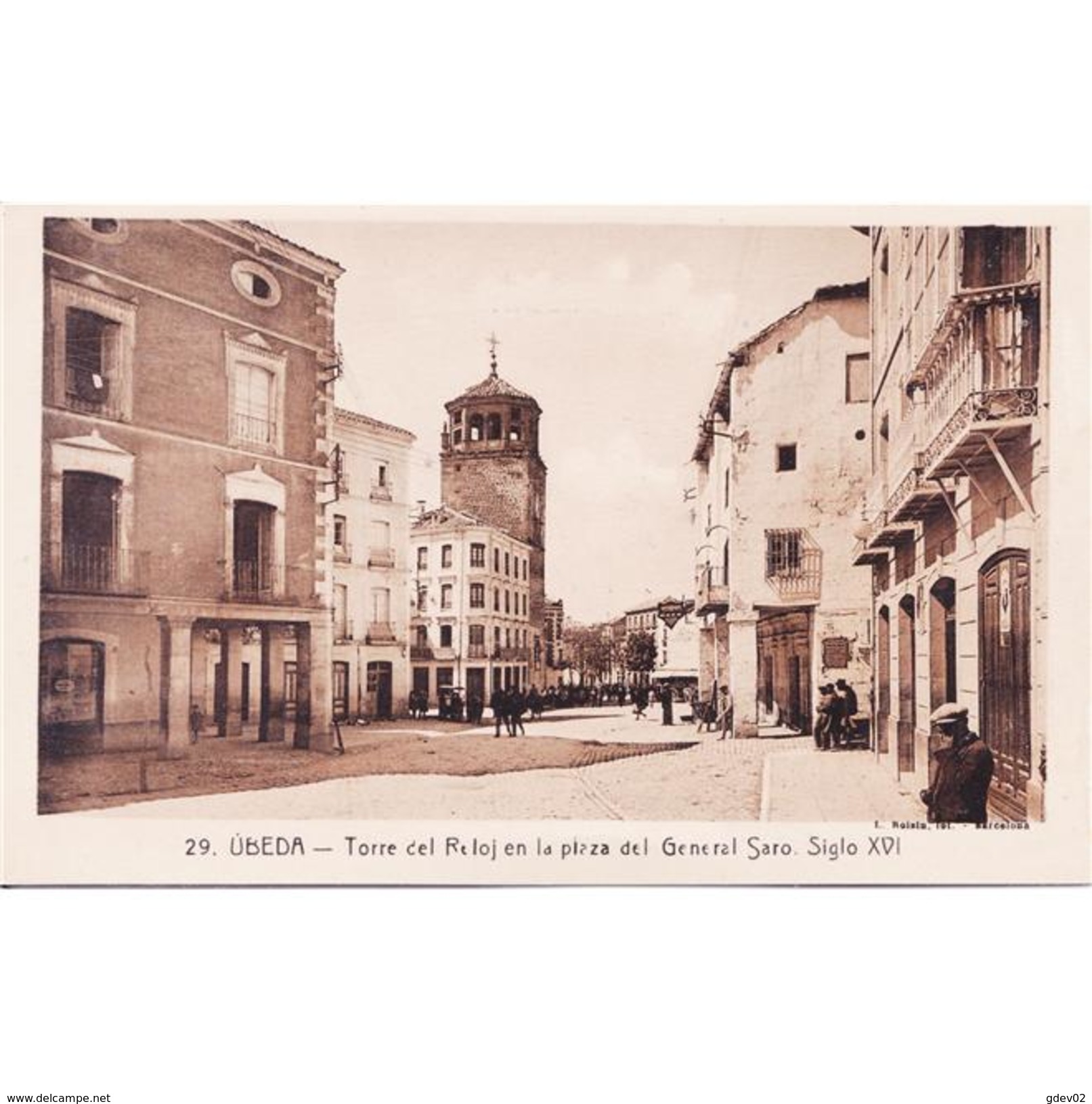 JNTP7803-LFTD5990.Tarjeta Postal De JAEN.Edificios,IGLESIA Y Personas En La PLAZA Del GENERAL SARO En UBEDA - Jaén