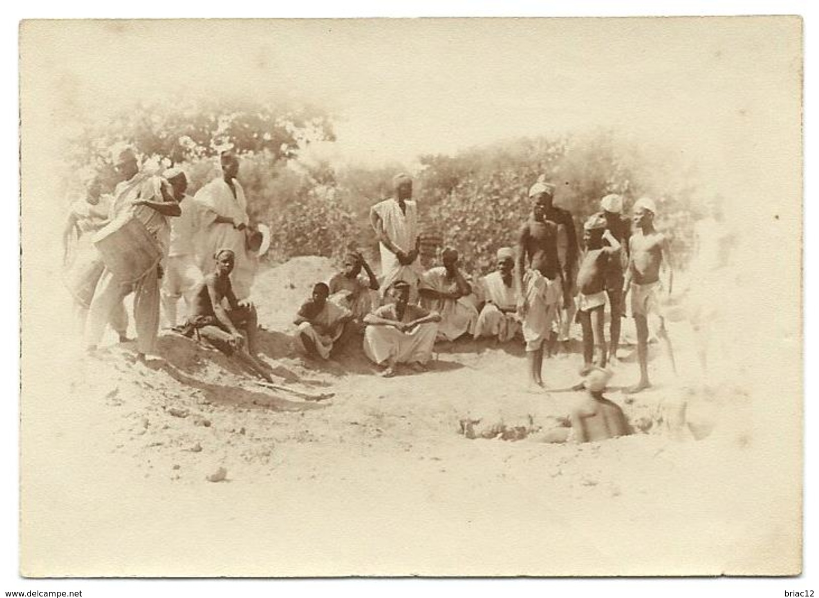 NIGER -  "Des Noirs Creusent Un Puits à Dosso", Photo Originale - Africa