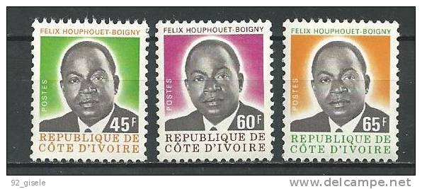 Cote Ivoire YT 431 à 433 " Pt Houphouët-Boigny, 3 TP Roulette " 1976 Neuf** - Côte D'Ivoire (1960-...)