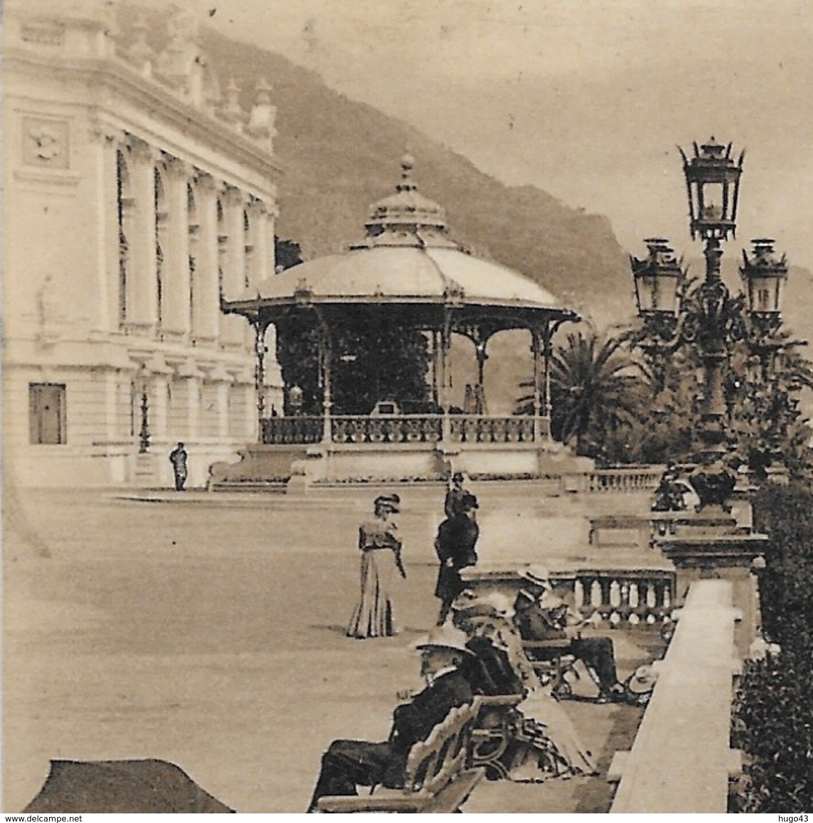 MONACO EN 1907 - N° 982 - TERRASSES ET KIOSQUE - LEGER PLI ANGLE BAS A DROITE -TIMBRE ET CACHET DE MONACO -  CPA VOYAGEE - Terrassen