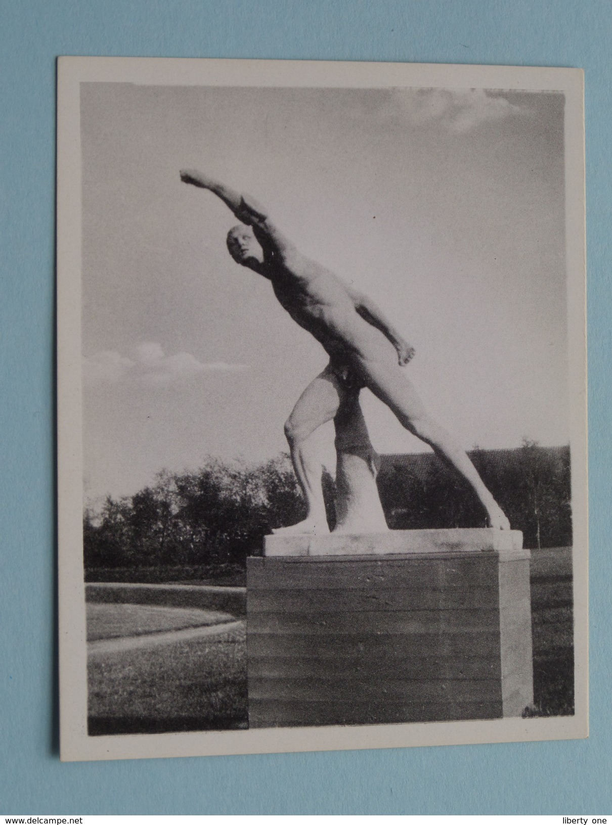 DE 9 STATUER Paa Ollerup Gymnastikhojskole ( Carnet 9 Snapshots ( +/- 7 X 9 Cm.) Zie Foto´s Voor Details ) !! - Norway