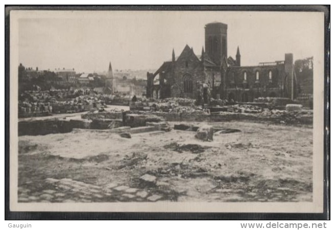 CPA - VIRE - N.DAME VUE DE LA RUE DU NEUFBOURG (ruines Après Guerre) - Edition F.Groh - Vire