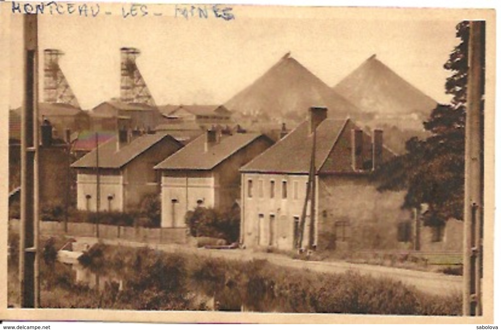 Monceau Les Mines  Quartier De Lucy Mise à Terril Puits Darcy - Montceau Les Mines