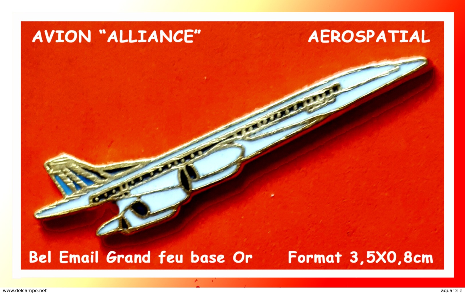 SUPER PIN´S AVIONS : Visuel De L'AVION "ALLIANCE" Du Nom De La Compagnie Aérienne En émail Grand Feu Base Or  3,5X08cm - Avions