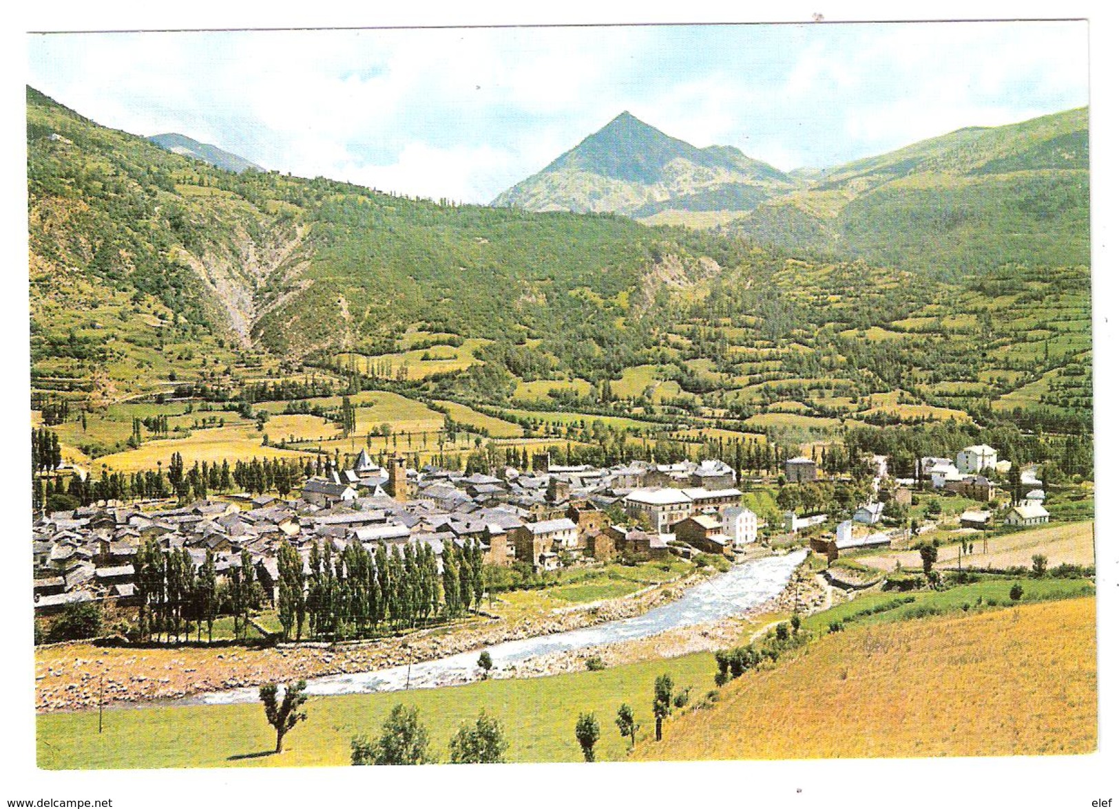 BENASQUE , Pirineo Aragones, Huesca, Aragon; Vista General Y Rio Esera , TB - Huesca