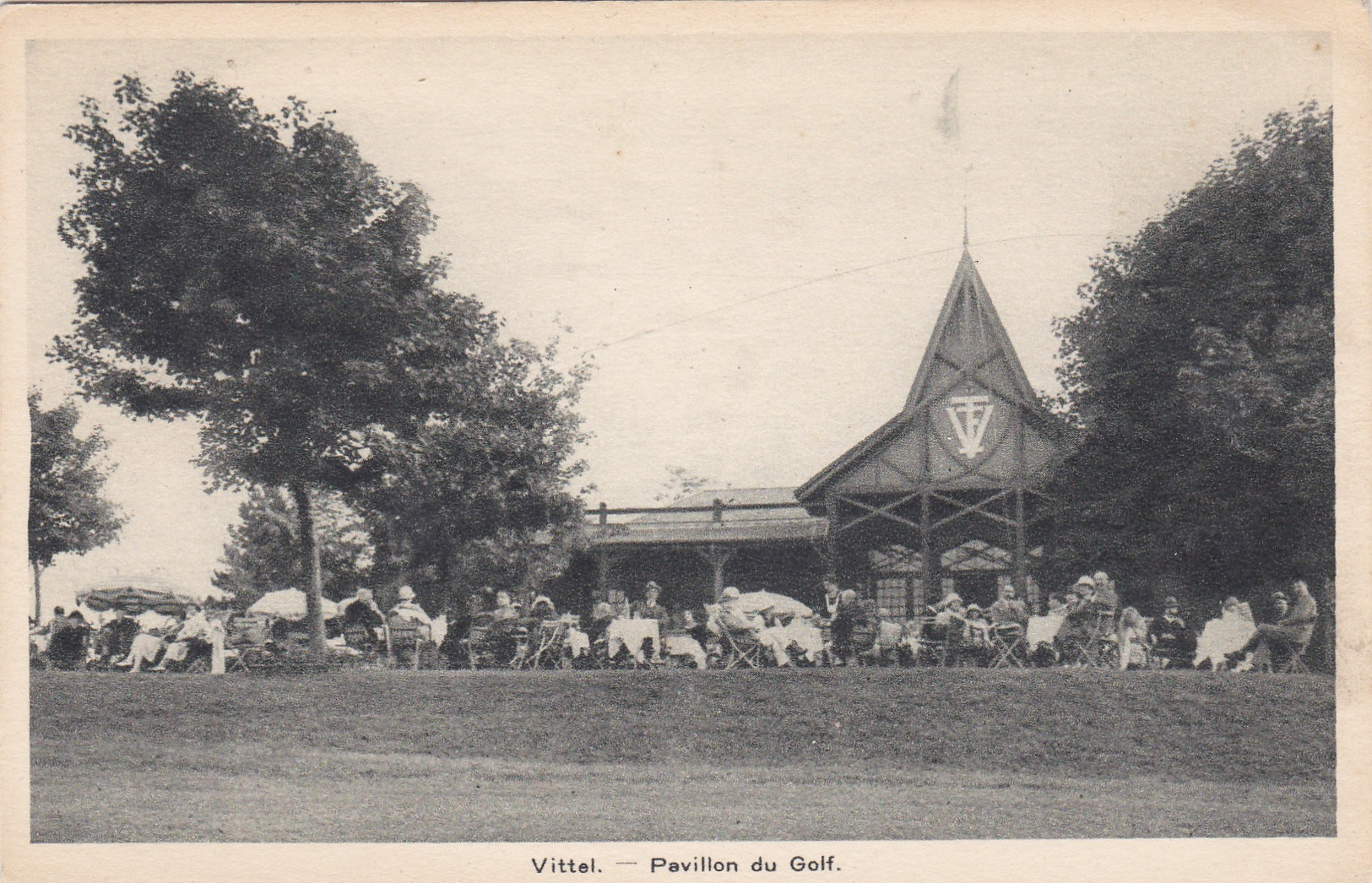 88 - VITTEL - Pavillon Du Golf - Contrexeville