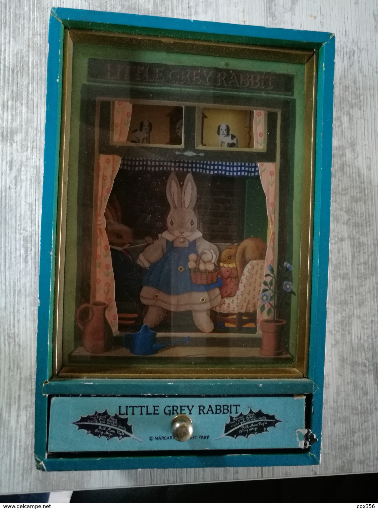 Automate LITTLE GREY RABBIT Lapin Dansant  - Boite à Musique MARGARET TEMPEST 1938 - Toy Memorabilia