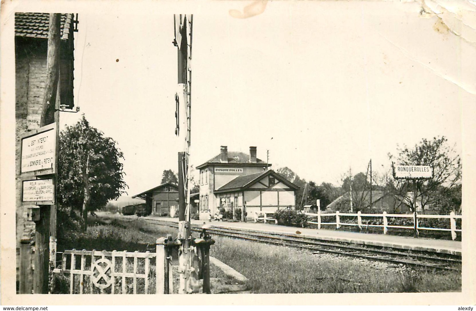 Photo Cpsm 60 RONQUEROLLES. La Gare 1952. Coin Droit Supérieur En Peine... - Autres & Non Classés