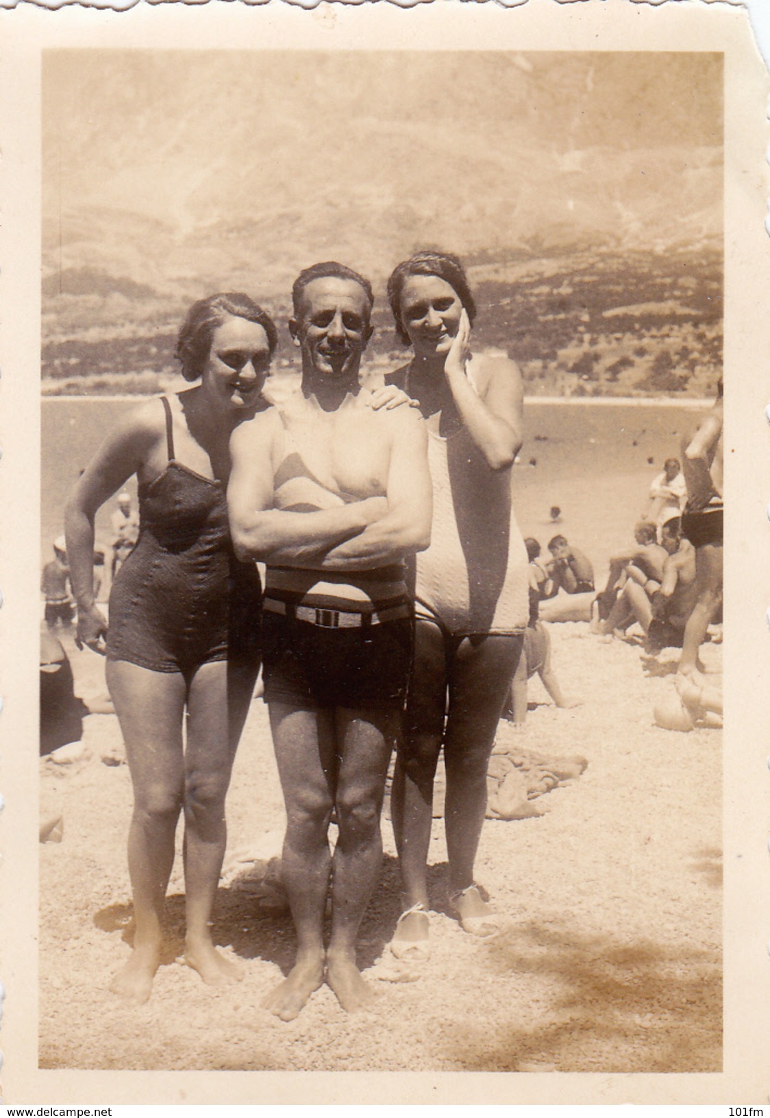 BEACH CA.1935, SWIMSUITS, COSTUMI DA BAGNO, CROATIA, DALMATIA, LOT 10 PHOTO