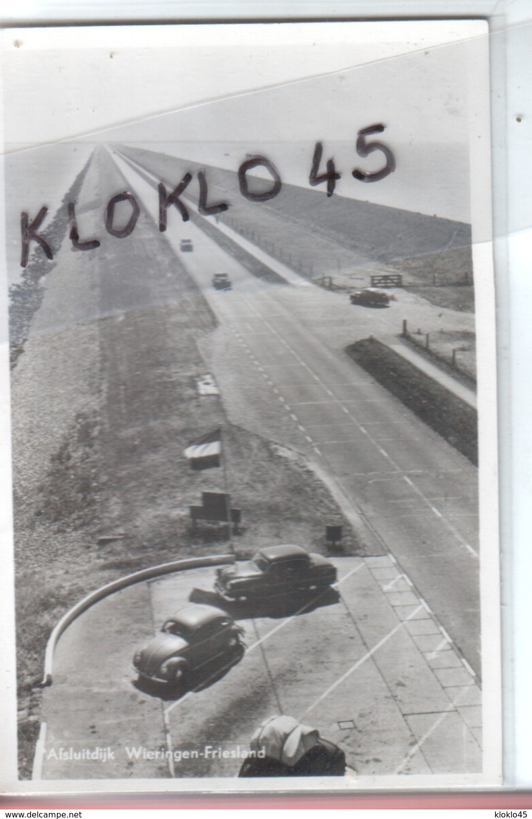 Hollande - Wieringen, Monument Afsluitdijk, Automobiles Am Aussichtsturm - Vue Prise En Hauteur - CPSM - Den Oever (& Afsluitdijk)