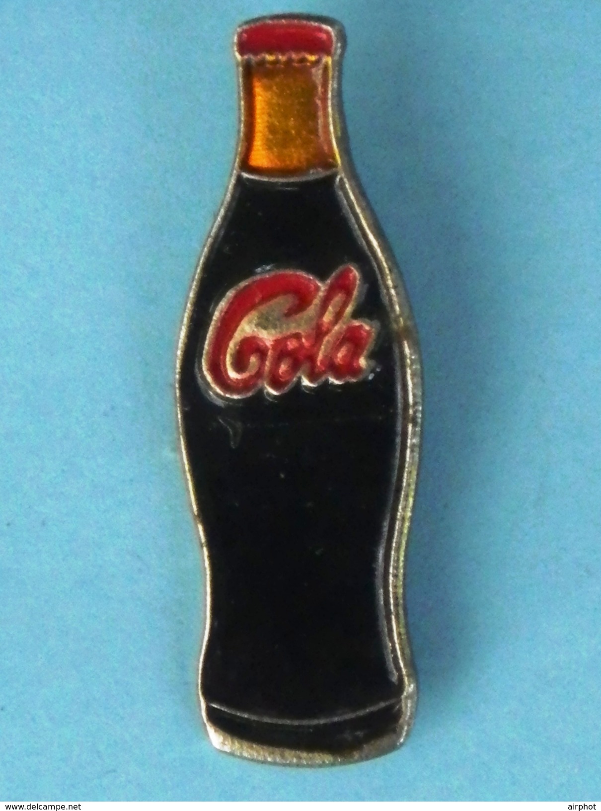 Pin's Bouteille COCA COLA - Coca-Cola