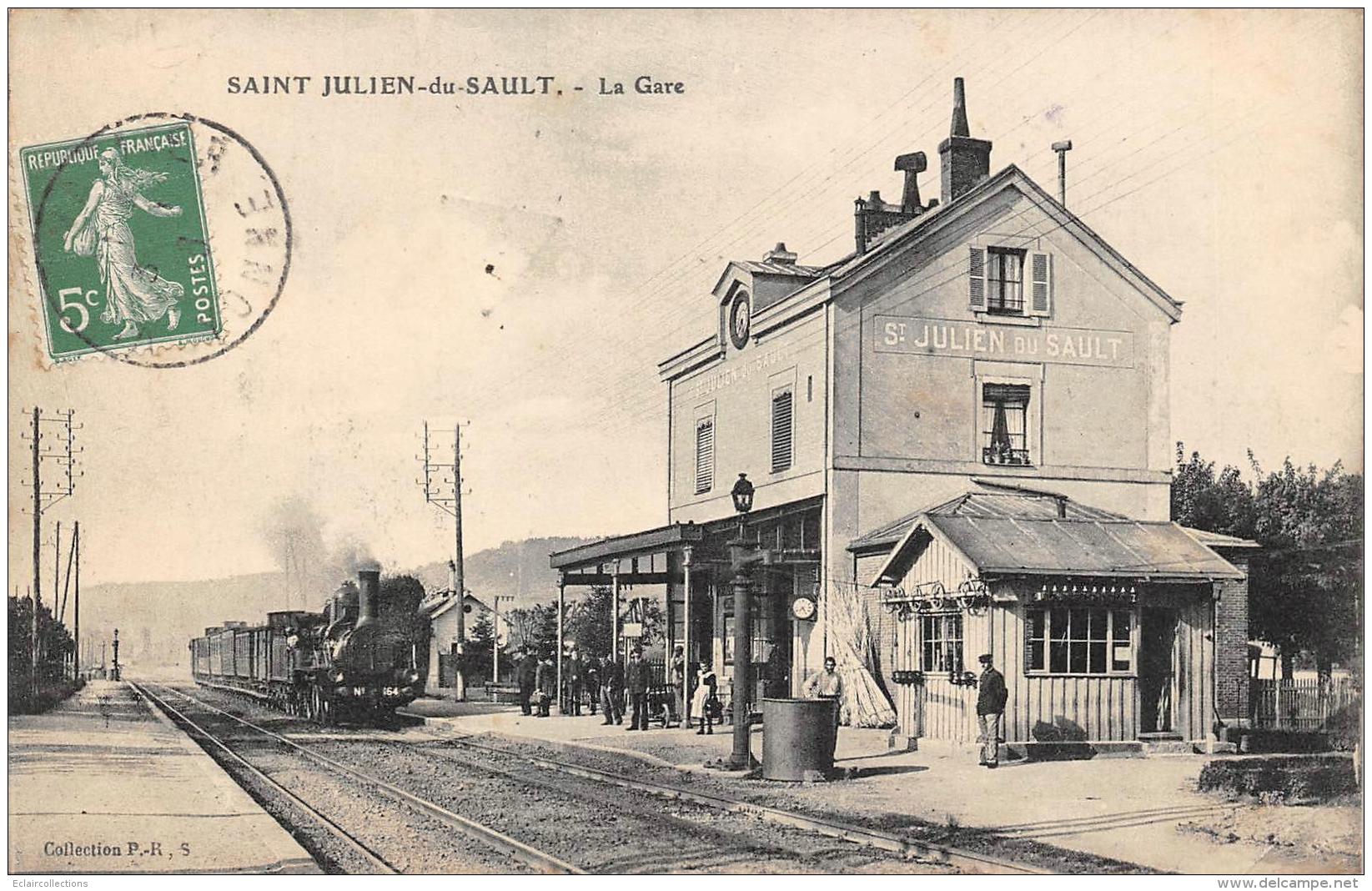 Saint Julien Du Sault     89        La Gare. Train.     (voir Scan) - Saint Julien Du Sault