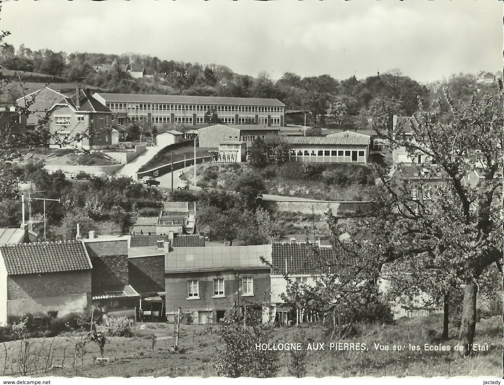 Hollogne Aux Pierres -- Vue Sur Les Ecoles De L' Etat.   (2 Scans) - Grâce-Hollogne