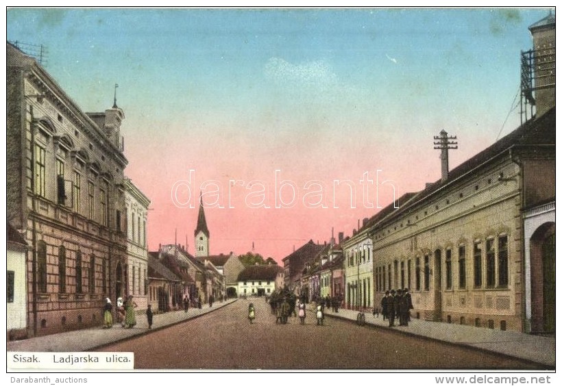 ** T1/T2 Sziszek, Sisak; Ladjarska Ulica, S. J&uuml;nkera / Utcak&eacute;p, &uuml;zletek / Street, Shops - Unclassified