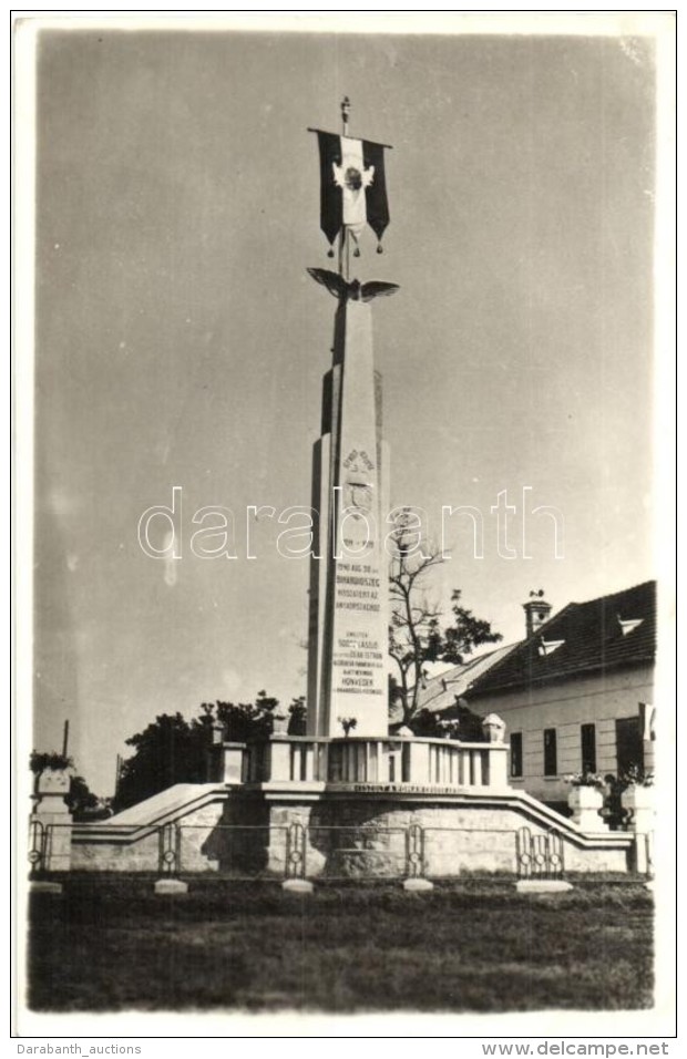 T2/T3 1943 Bihardi&oacute;szeg, Diosig; Bevonul&aacute;s &eacute;s HÅ‘si Eml&eacute;kmÅ± / Heroes Monument, Photo... - Non Classés