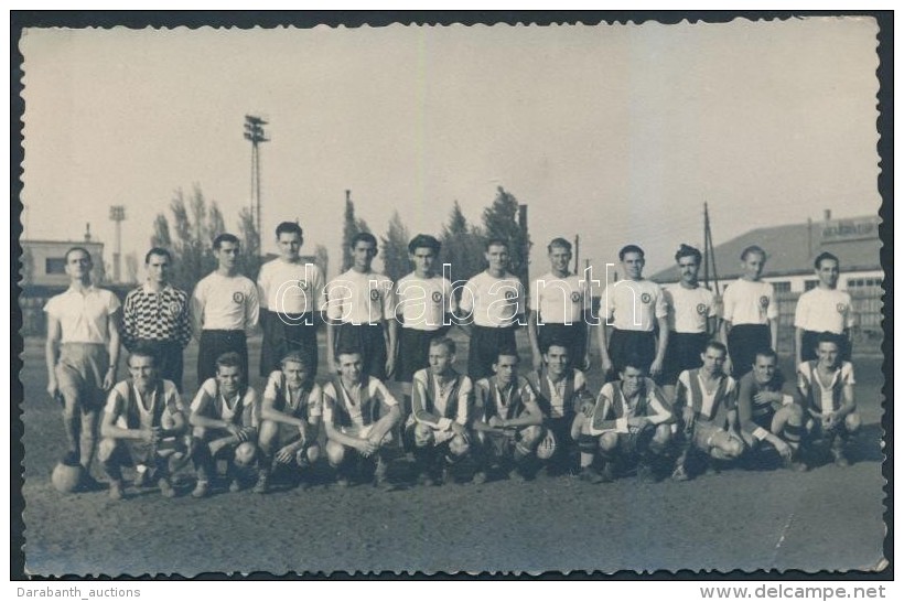 1944. VIII.10. F.S.C.-E.T.C., Futball Meccs Eredm&eacute;ny 9:3,fot&oacute;lap A K&eacute;t Csapatr&oacute;l,... - Other & Unclassified