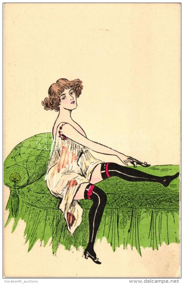 ** T1/T2 French Erotic Art Postcard - Unclassified