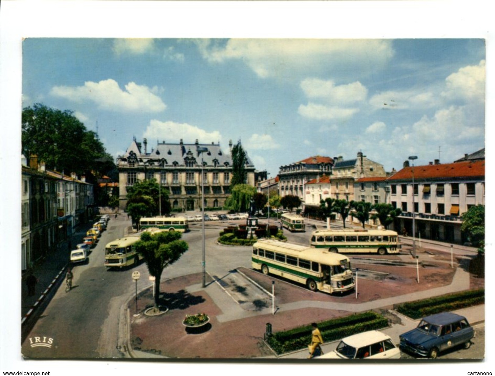 Cp - BAR LE DUC (55) - Place Reggio La Préfecture La Gare Routière - Bar Le Duc