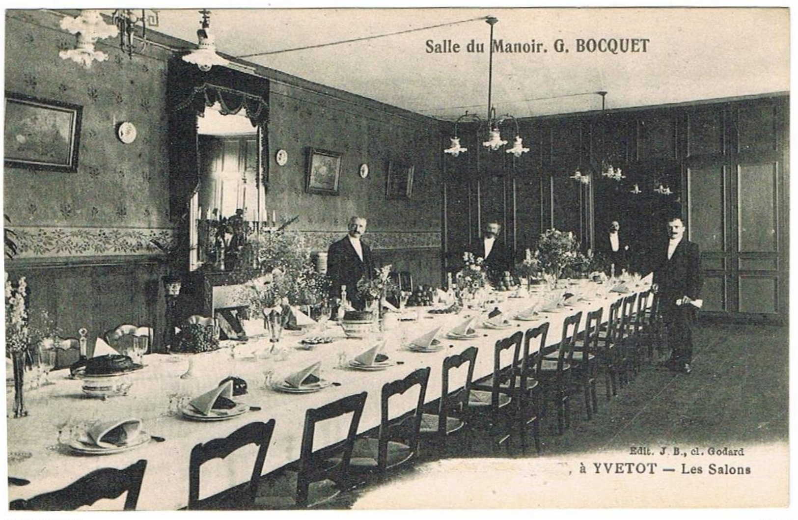 CPA Salle Du Manoir. Gaston Bocquet à Yvetot - Les Salons - Yvetot