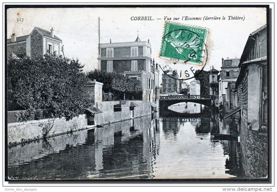 91 CORBEIL CPA Vue Sur L'Essonnes, Derrière Le Théâtre, Voyagé En 1908, Dos Div, Pli Oblique - Corbeil Essonnes
