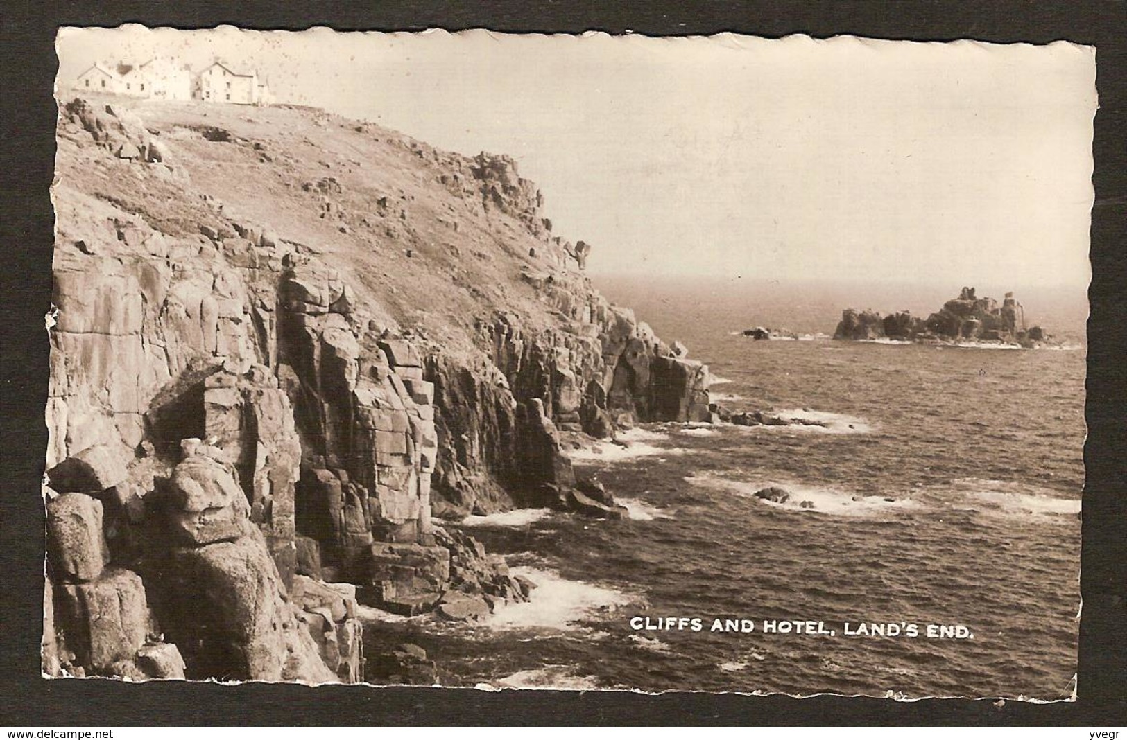 -  CLIFFS AND Hôtel , Land's End - Land's End