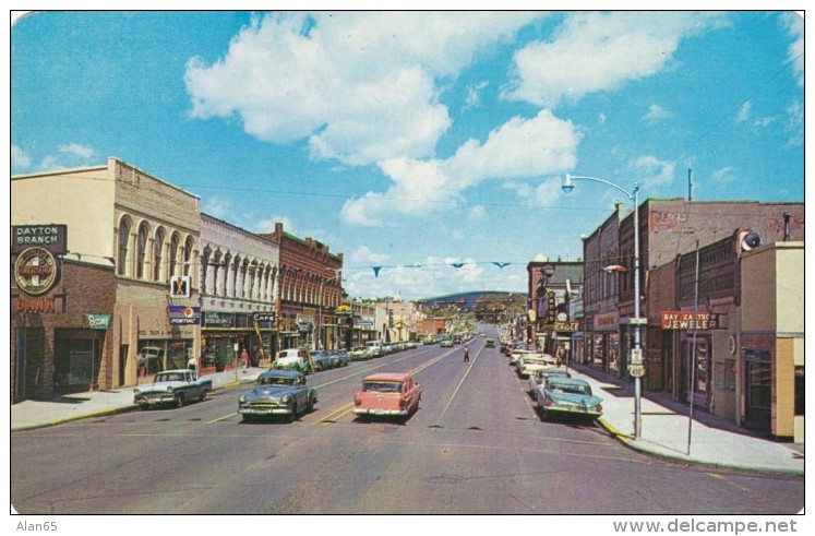 Dayton Washington State, Main Street Scene, Autos Business District 1st National Bank Drug Store C1950s Vintage Postcard - Autres & Non Classés