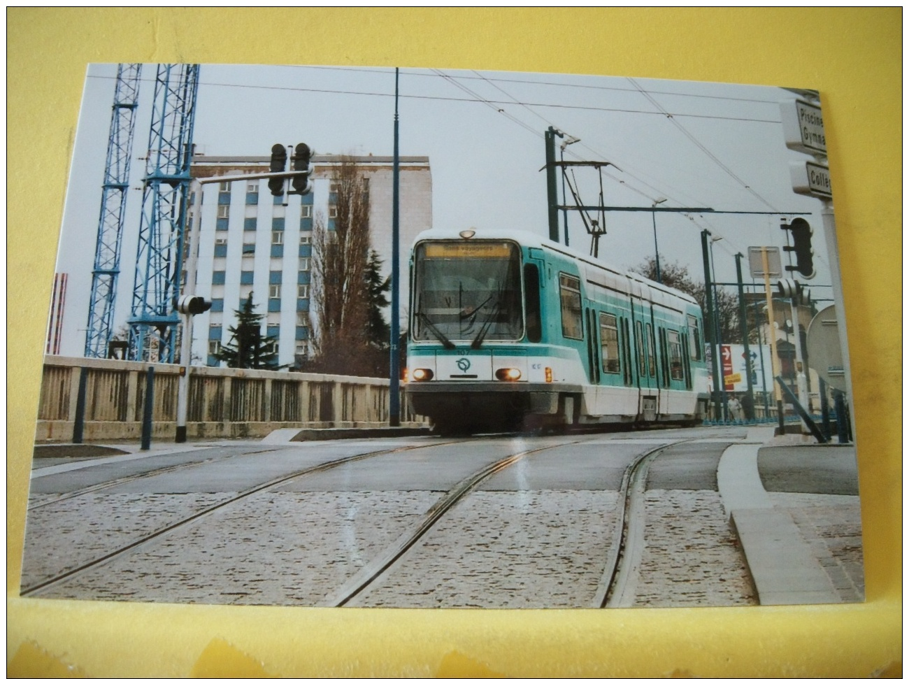 TRAIN 5226 - TIRAGE 100 EXEMPLAIRES - VUE N° 02/09 - SERIE DE 9 CARTES SUR LES TRAMWAYS DE LA SEINE SAINT DENIS 93 - Tram