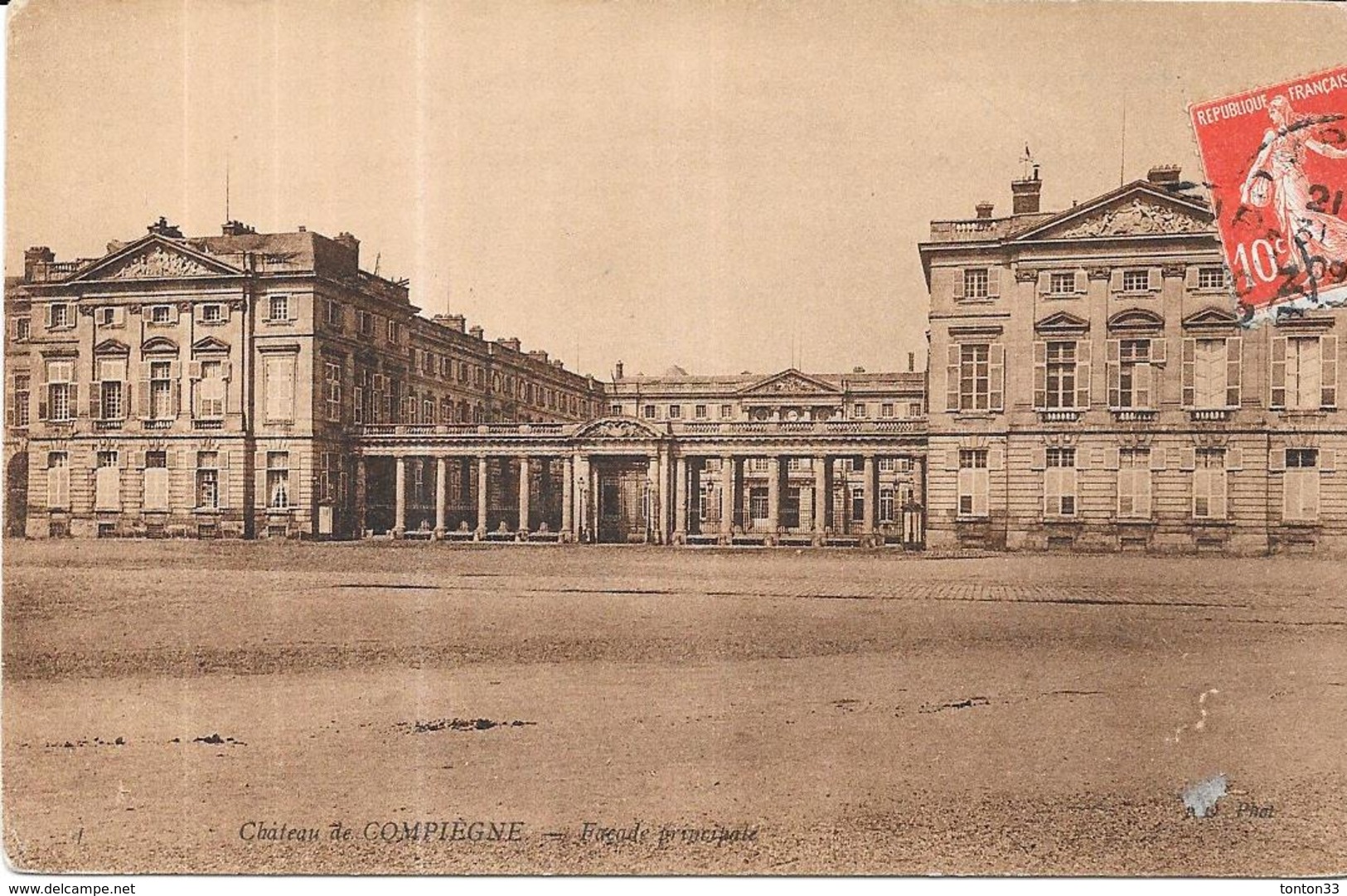 LOT de 12 CPA de COMPIEGNE Façade du Chateau - ENCH1612 -