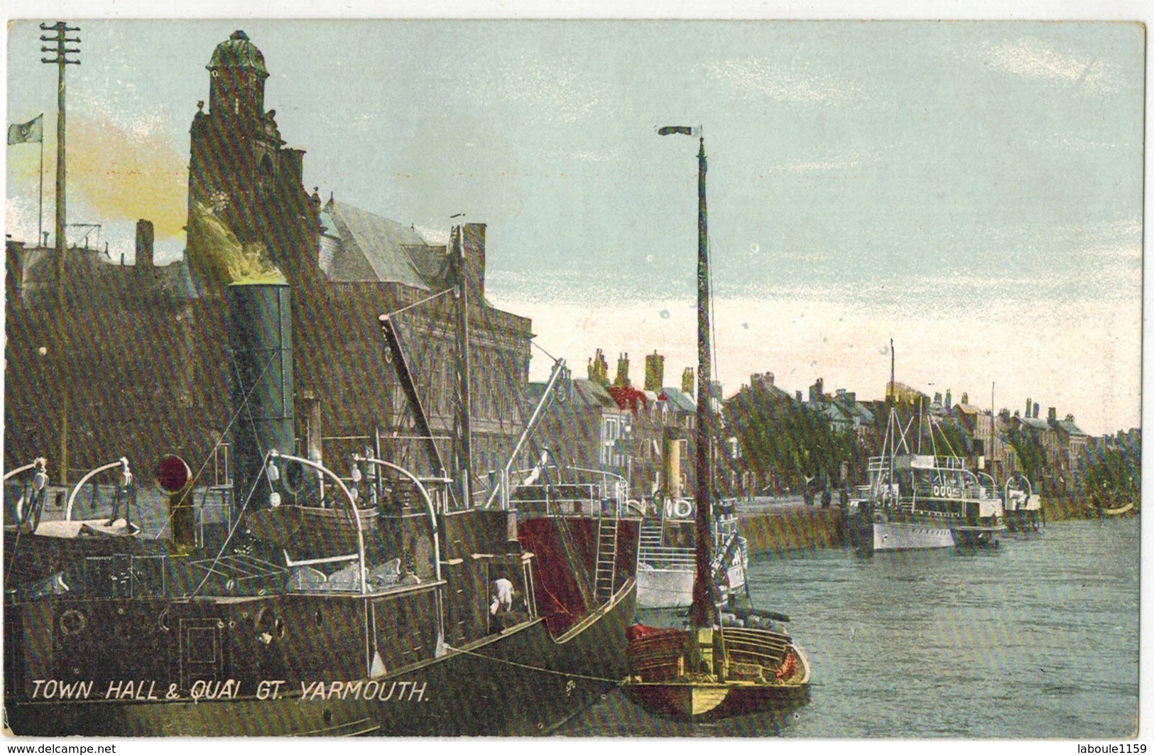 ROYAUME UNI  : " Norfolk Postcard - Town Hall From River, Great Yarmouth " - Great Yarmouth