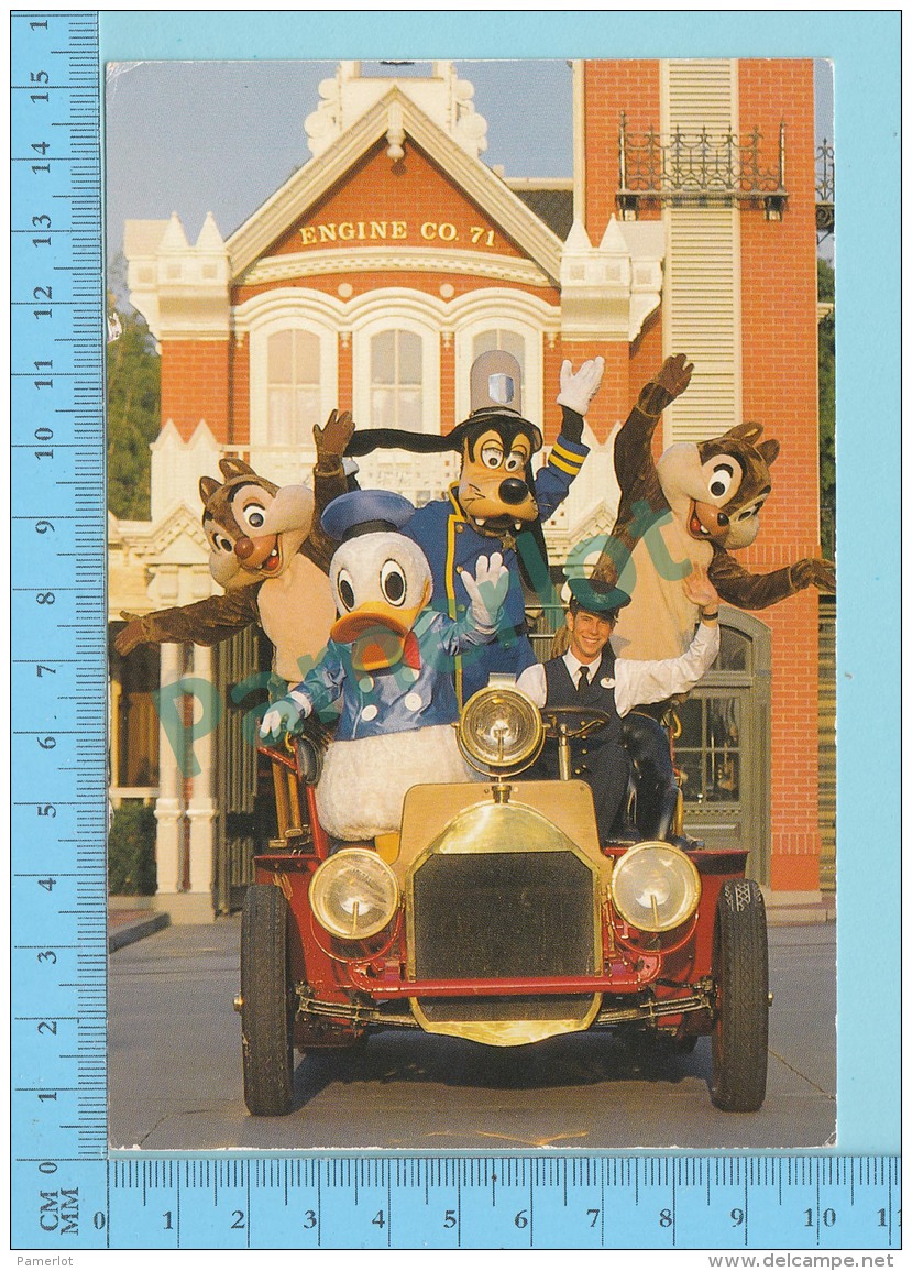 Disneyworld - Where's The Fire , Olice Chief Goofy And The Main Street Volunteers - 2 Scans - Disneyworld