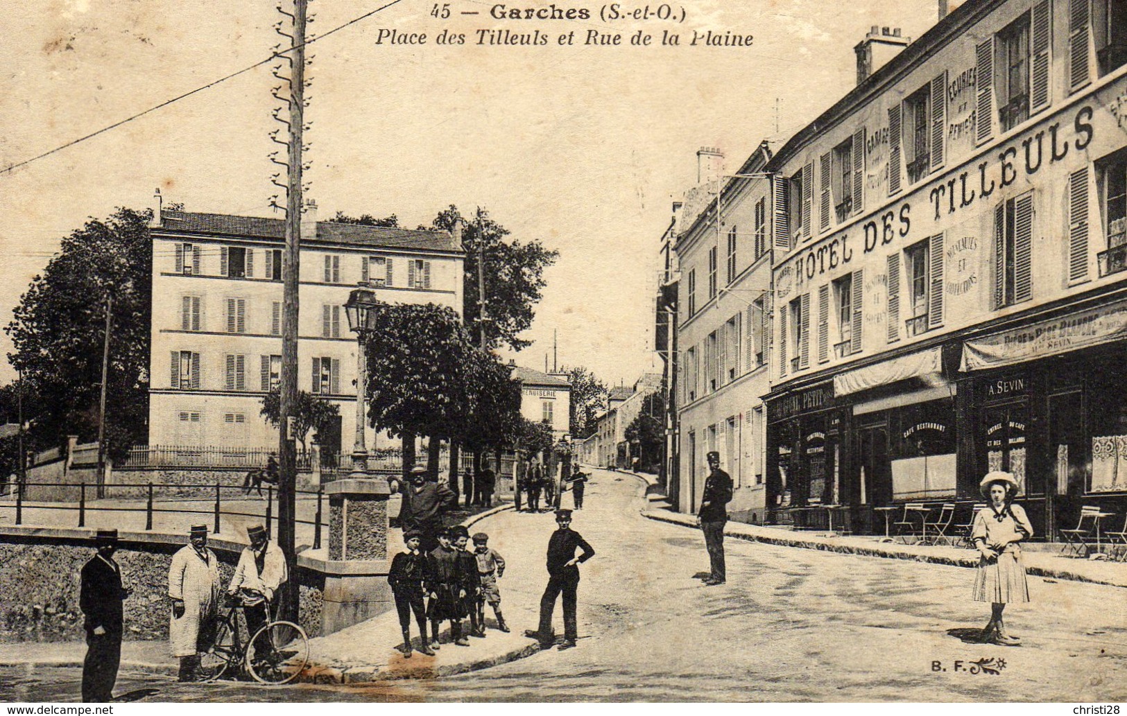 DPT 92 GARCHES Place Des Tilleuls Et Rue De La Plaine - Garches