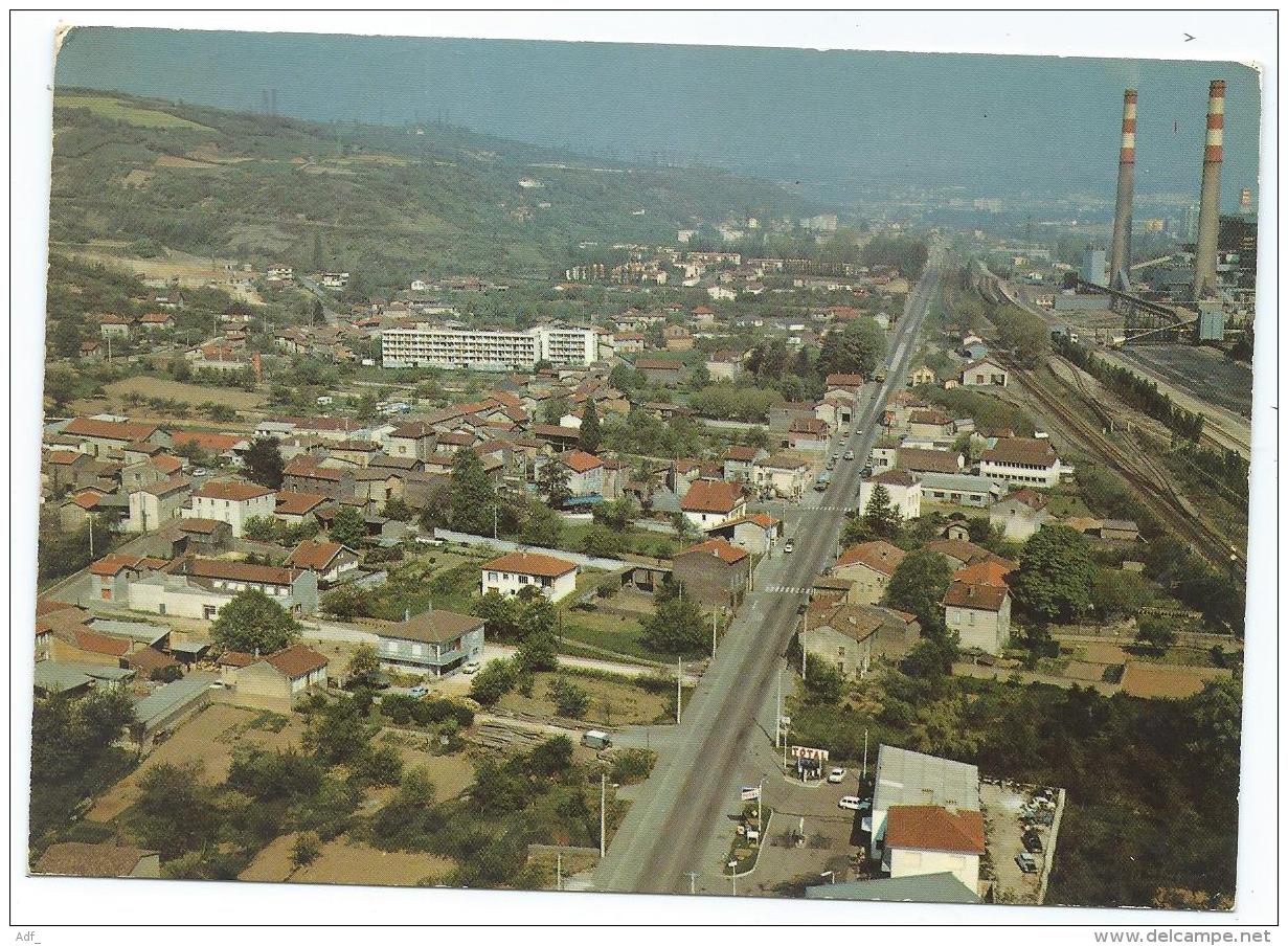 CP LOIRE SUR RHONE, VUE GENERALE AERIENNE, STATION SERVICES ESSENCE TOTAL, RHONE 69 - Loire Sur Rhone